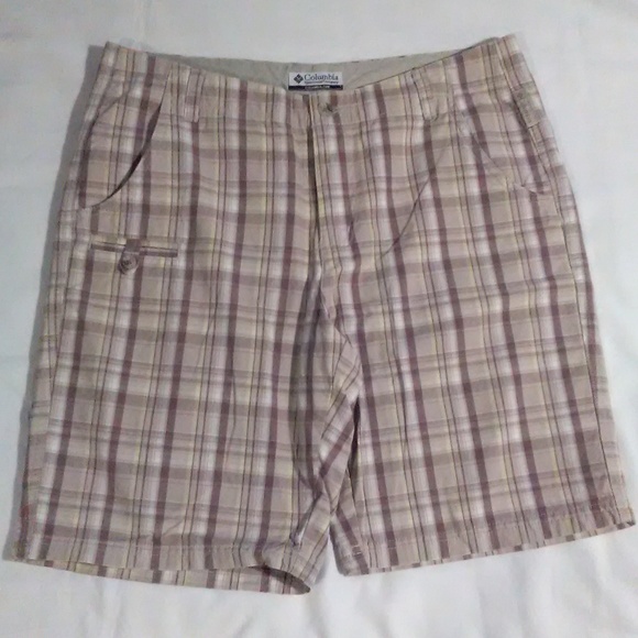 Columbia women's Plaid light weight shorts size 8 - Picture 1 of 4